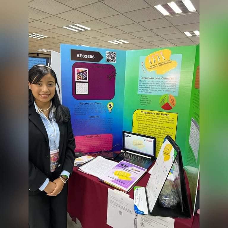 Irá estudiante sabinense a concurso internacional