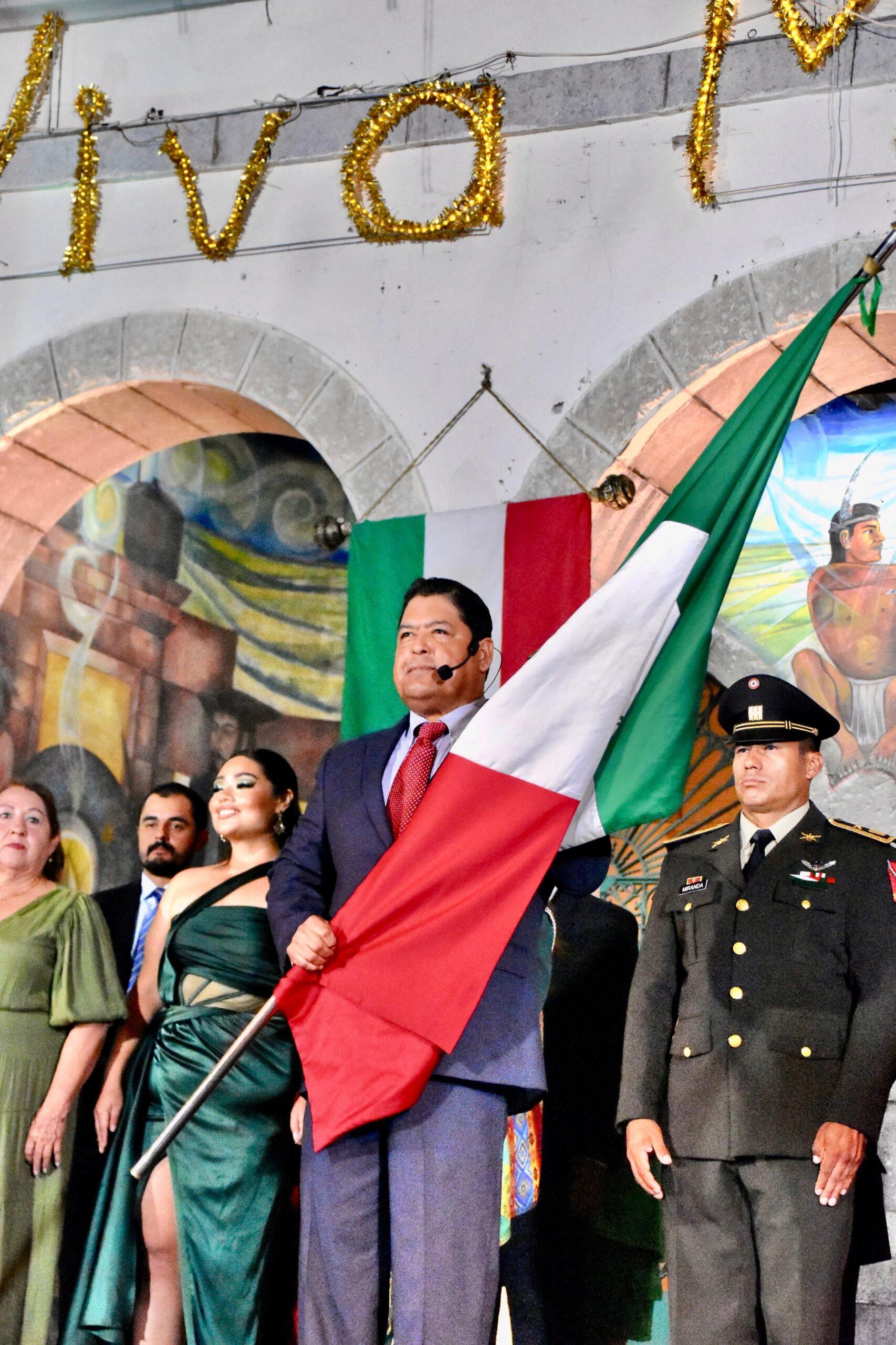 EN 4C DA BETO VILLARREAL EL GRITO DE INDEPENDENCIA