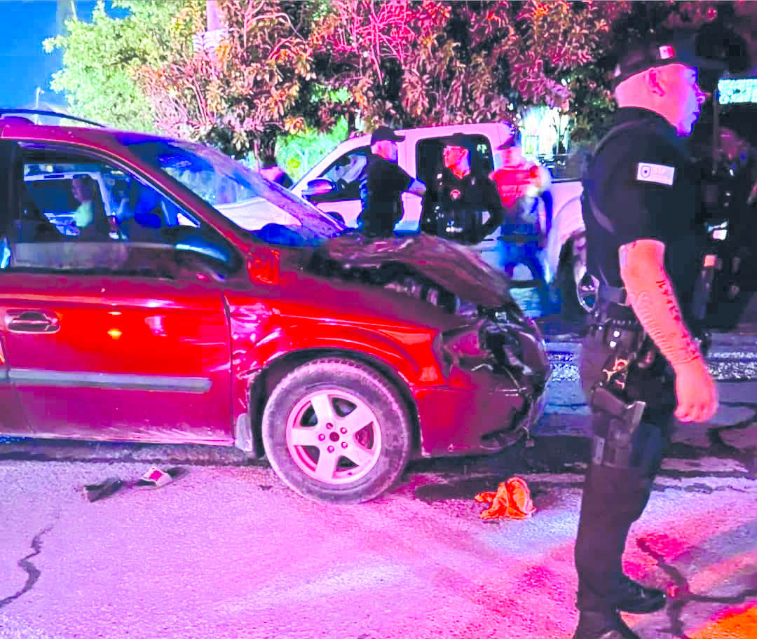 Choca alcoholizada; deja a 3 lesionados