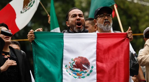 Inversionistas advierten retroceso de 50 años por reforma judicial: Bloomberg