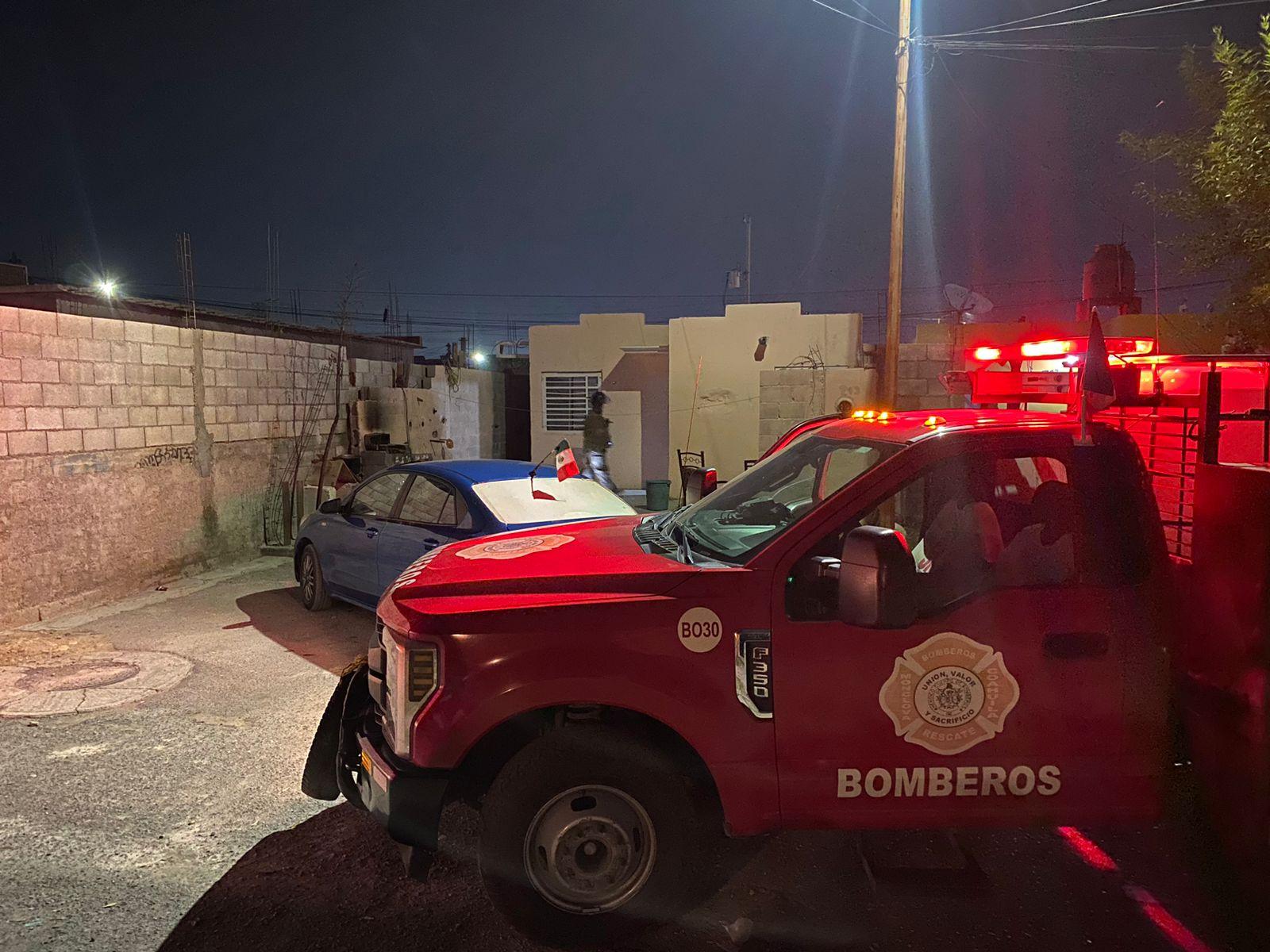 Sofocan bomberos incendio en casa