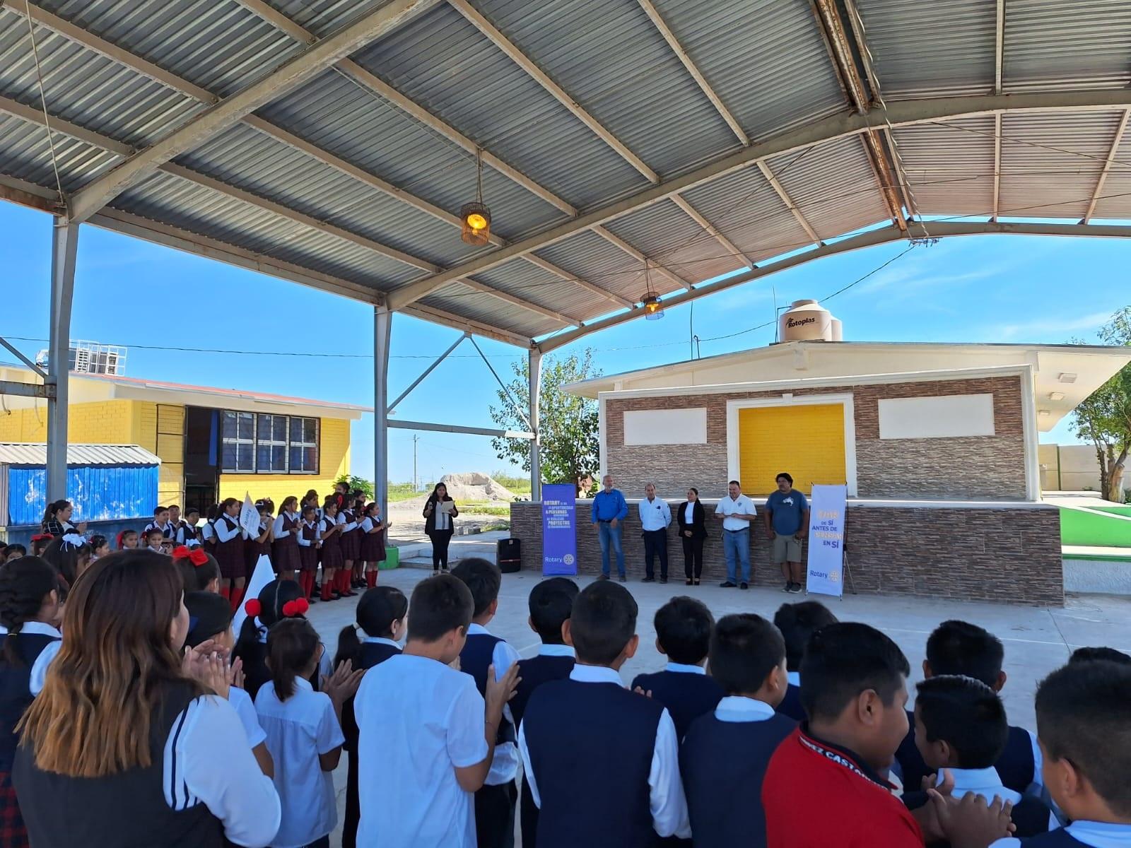 Dotan de agua potable a primaria de Monclova
