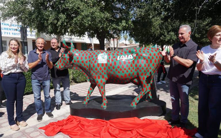 Inauguran la edición 2024  del Cow Parade en Torreón