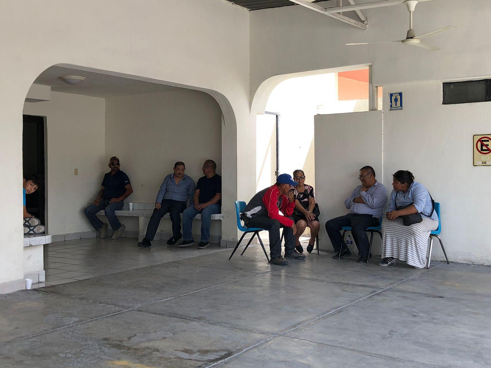 Entre lágrimas dan último adiós a Lauro