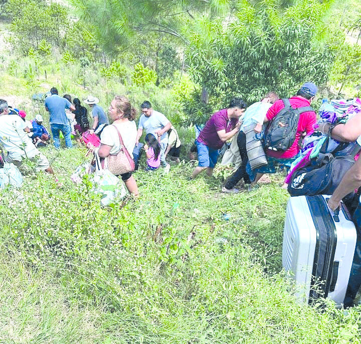 Viven monclovenses un viaje de pesadilla