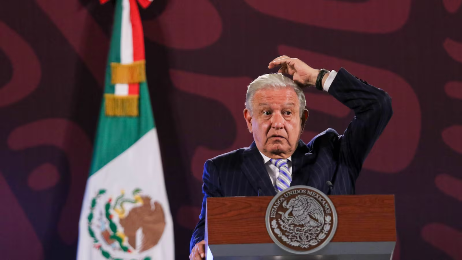 AMLO revela que su hijo Andrés Manuel López Beltrán va a la política: “Quiere ayudar a consolidar Morena”