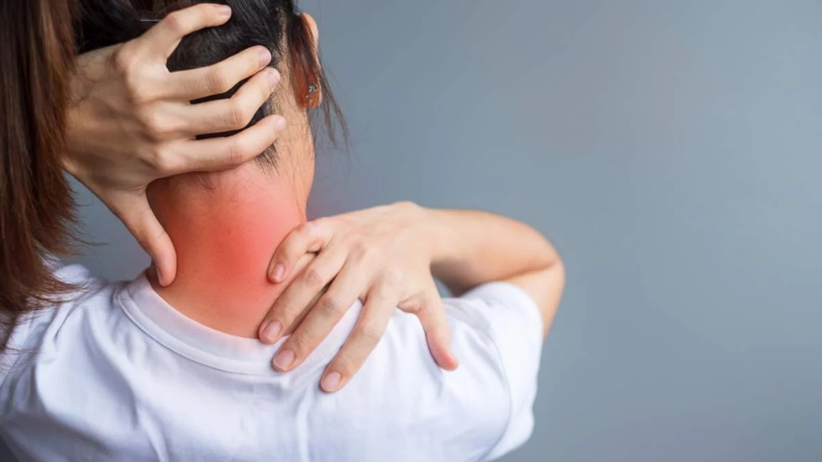 ¿Sufres de dolores en el cuello? Descubre si es TORTÍCOLIS