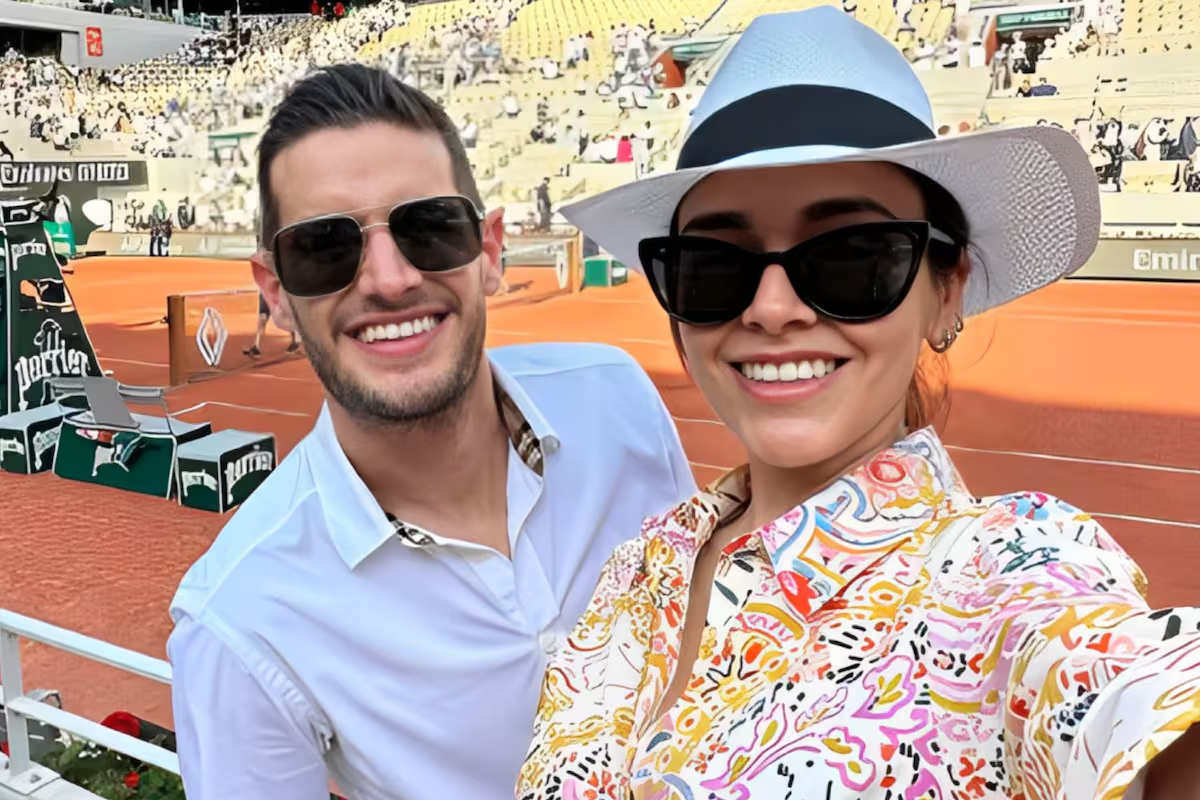 Adrián Marcelo comparte foto junto a su esposa tras rumores de infidelidad