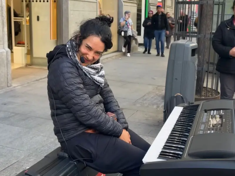 Flor Amargo revela qué le dijo el policía al detenerla en Madrid y alista show en París