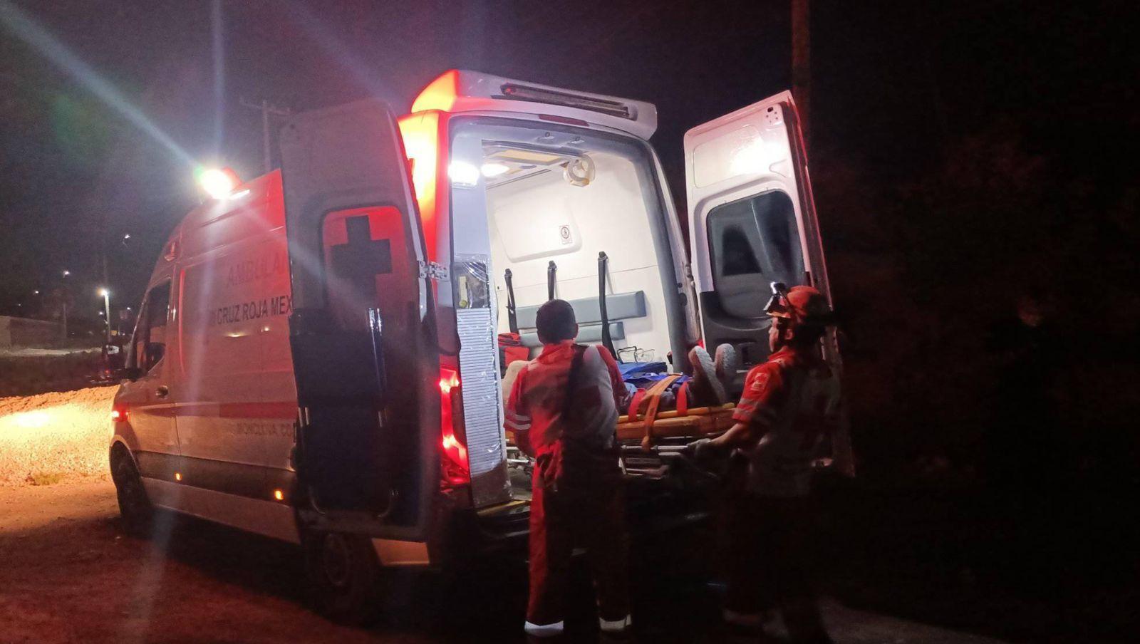 Agreden de navajazo a joven durante riña