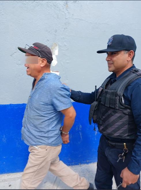 Sorprenden a ladrón robando en joyería