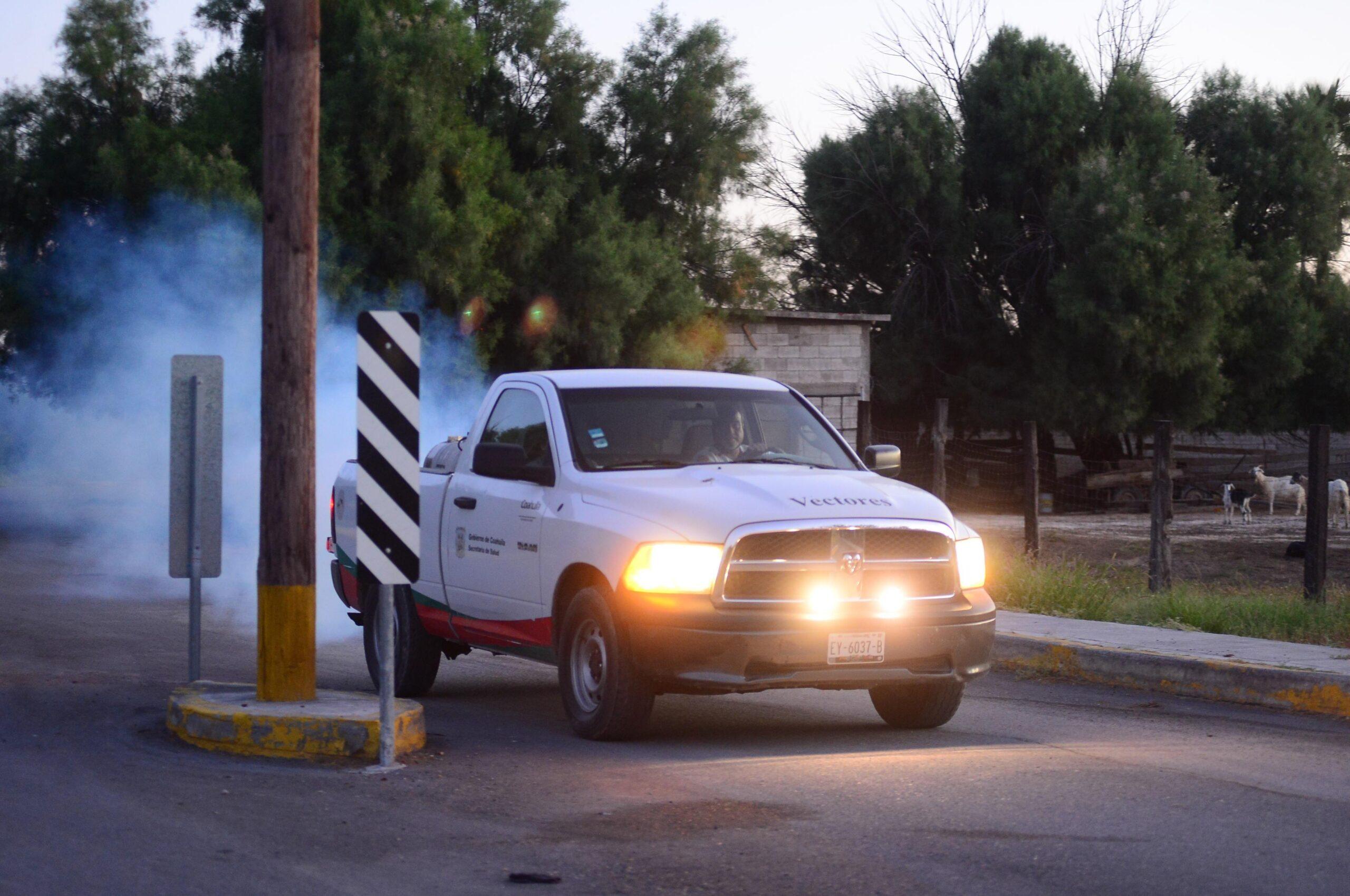 Refuerza Salud Coahuila fumigación contra dengue