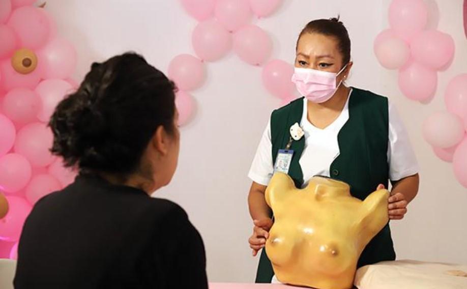 La autoexploración, vital para detectar el cáncer de mama