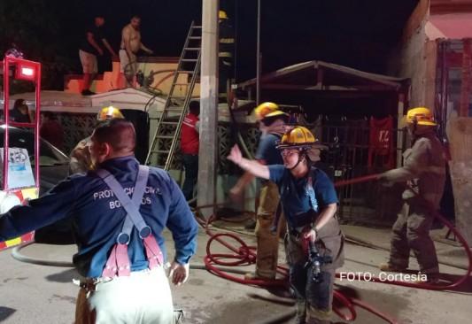 Incendio arrasa con segundo piso en PN