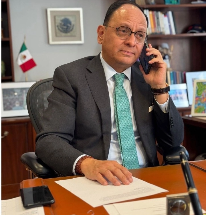 La primera baja de Claudia: jefe denunciado por acoso