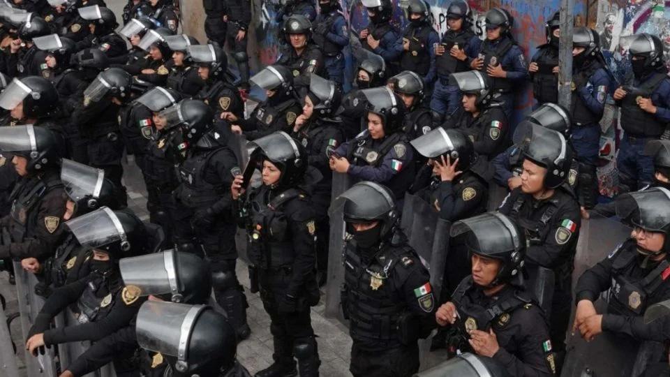 Repliegan manifestación de trabajadores del PJ