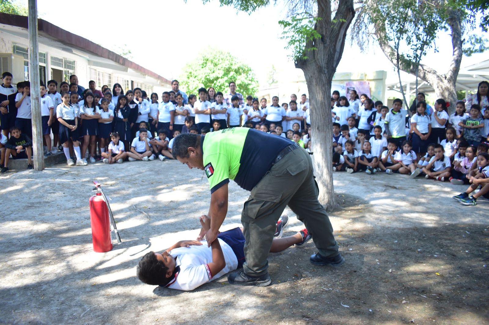 Instruyen prevención a estudiantes de SB