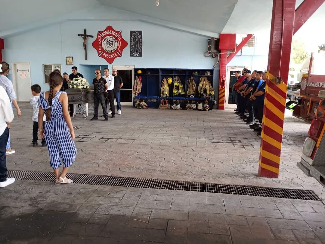 Despiden a entrañable bombero de Monclova
