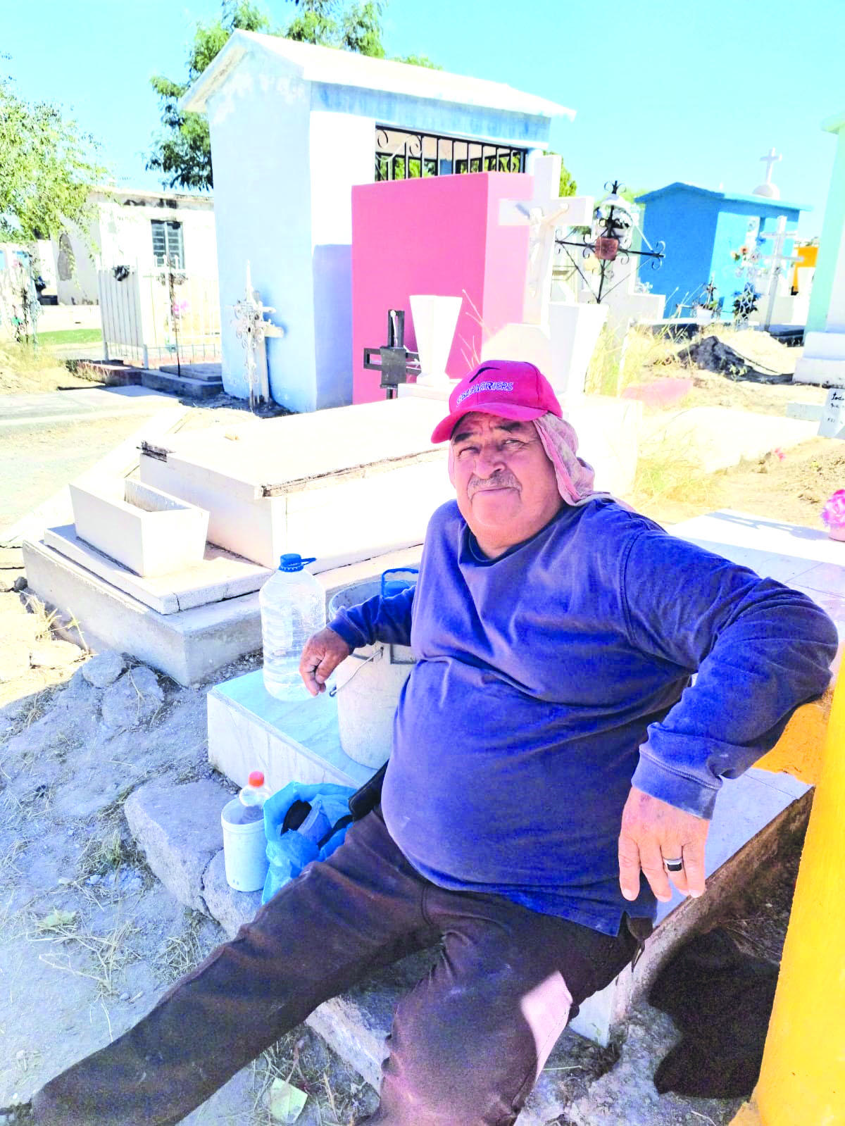 Preocupan más los vivos: sepulturero