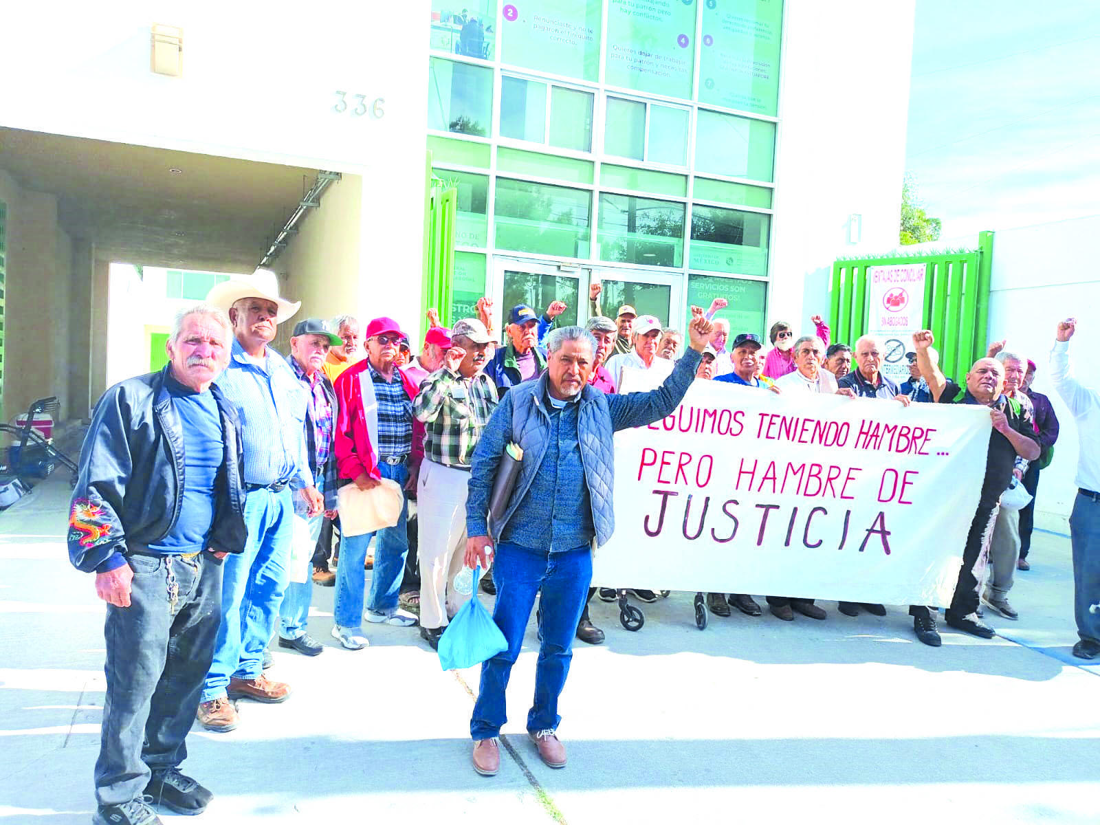 Presionan pensionados a Procuraduría del Trabajo