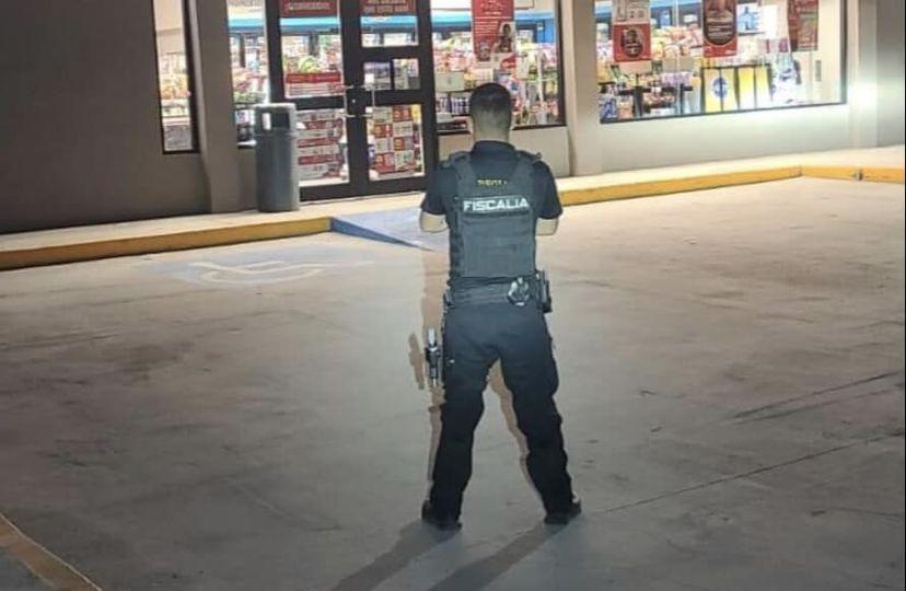 Captura policía a ladrón de tienda