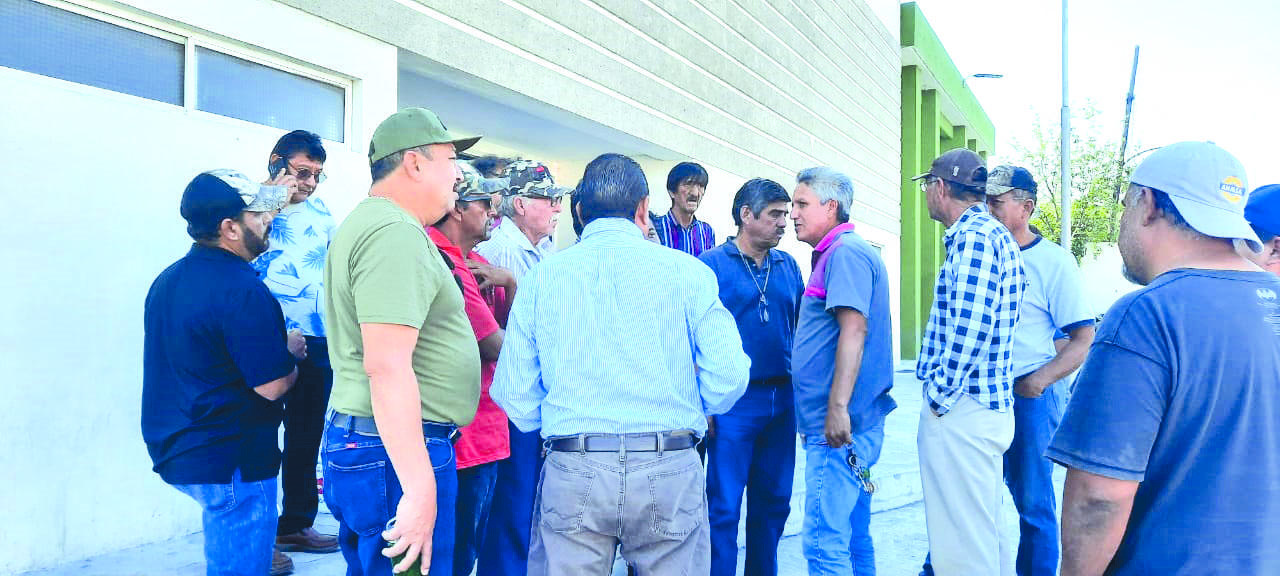 Demandan obreros a AHMSA ante FGE