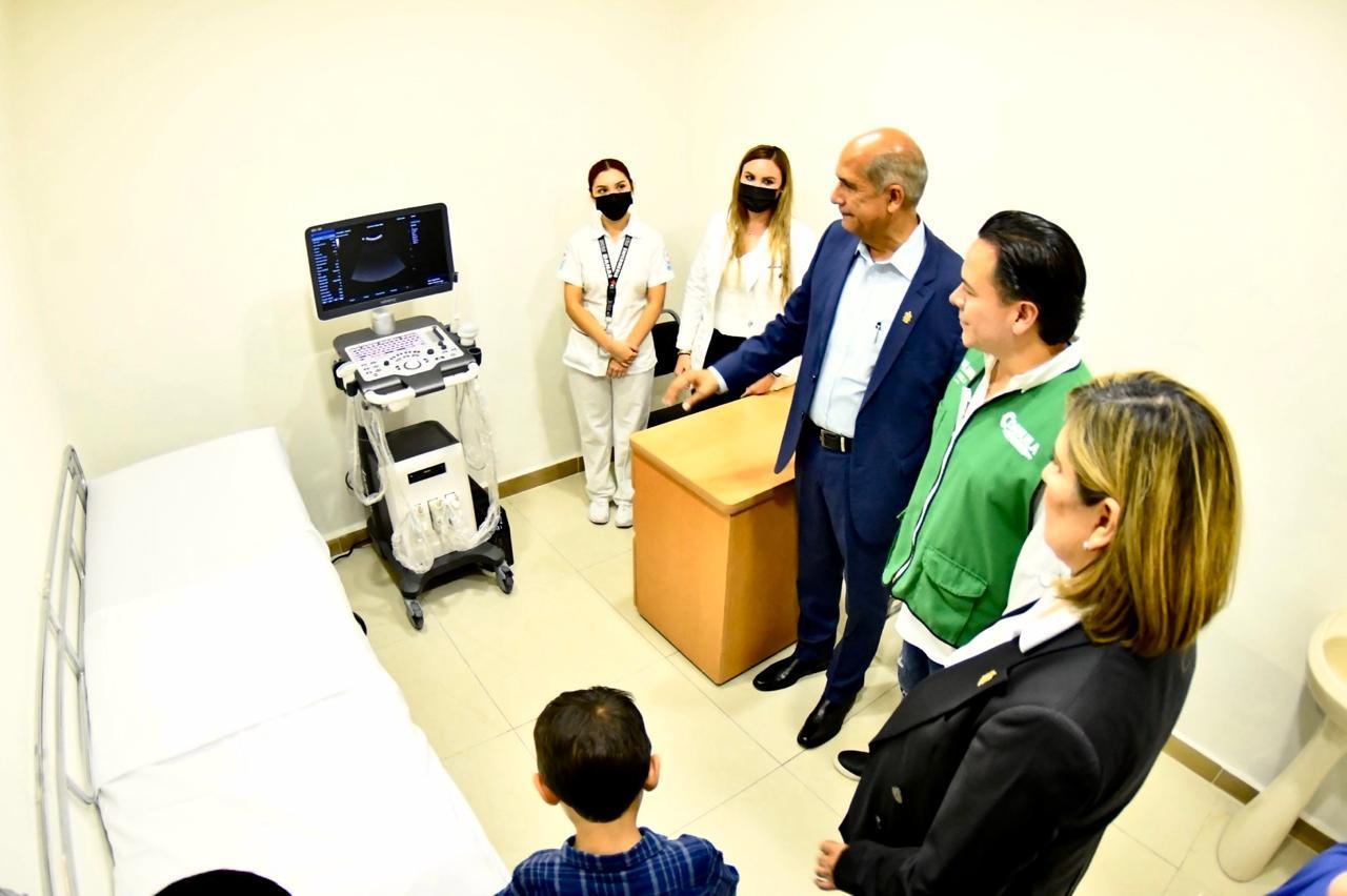 Entregan el hospital DIF remodelado y equipado