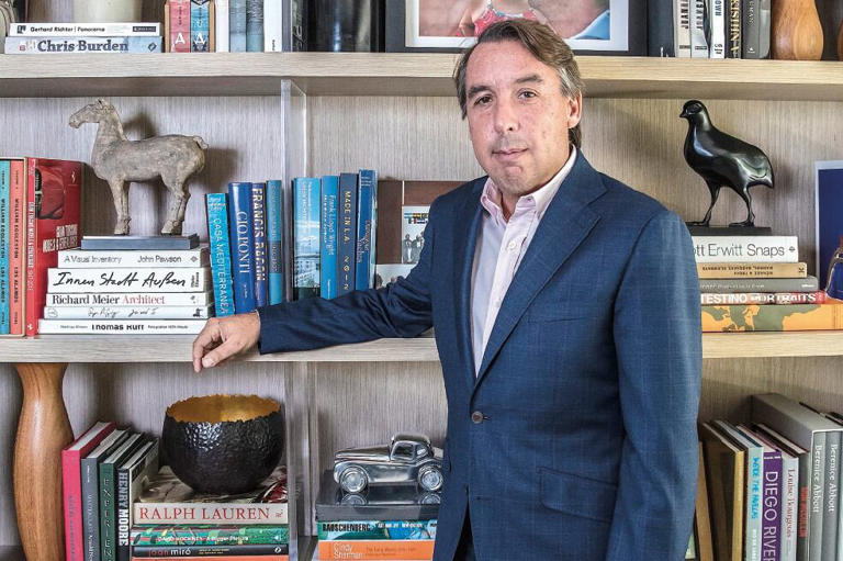 Emilio Azcárraga, CEO de Televisa dejará el cargo; seguirá como presidente