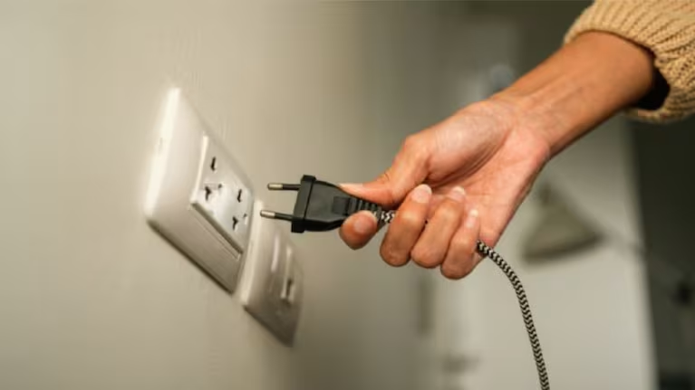 ¿Cuáles son las consecuencias de desconectar tu refrigerador para ahorrar luz?