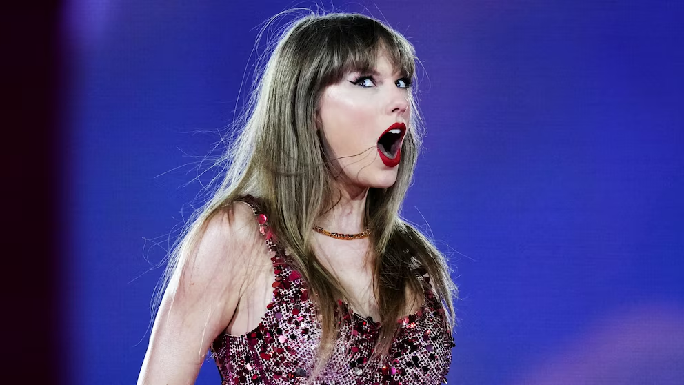Taylor Swift superó a Rihanna como la artista femenina más rica del mundo