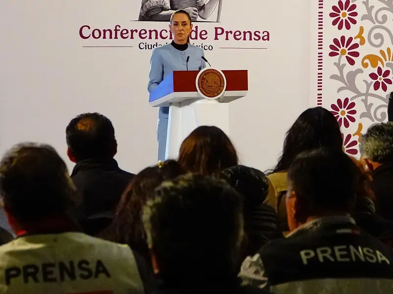 Sheinbaum descarta reunirse con la Corte; critica recursos de inconstitucionalidad