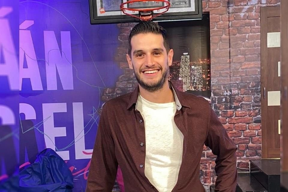 Adrián Marcelo reta a sus detractores: “Están a tiempo de cancelar mi show en Tijuana”