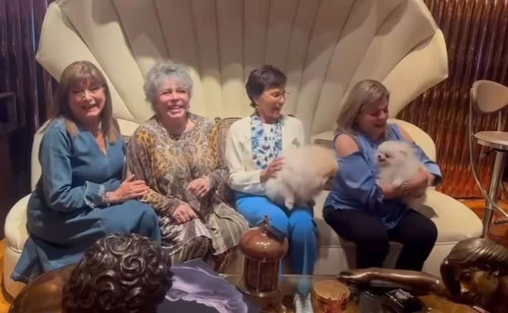 Verónica Castro celebra 72 años entre amigas como Pati Chapoy