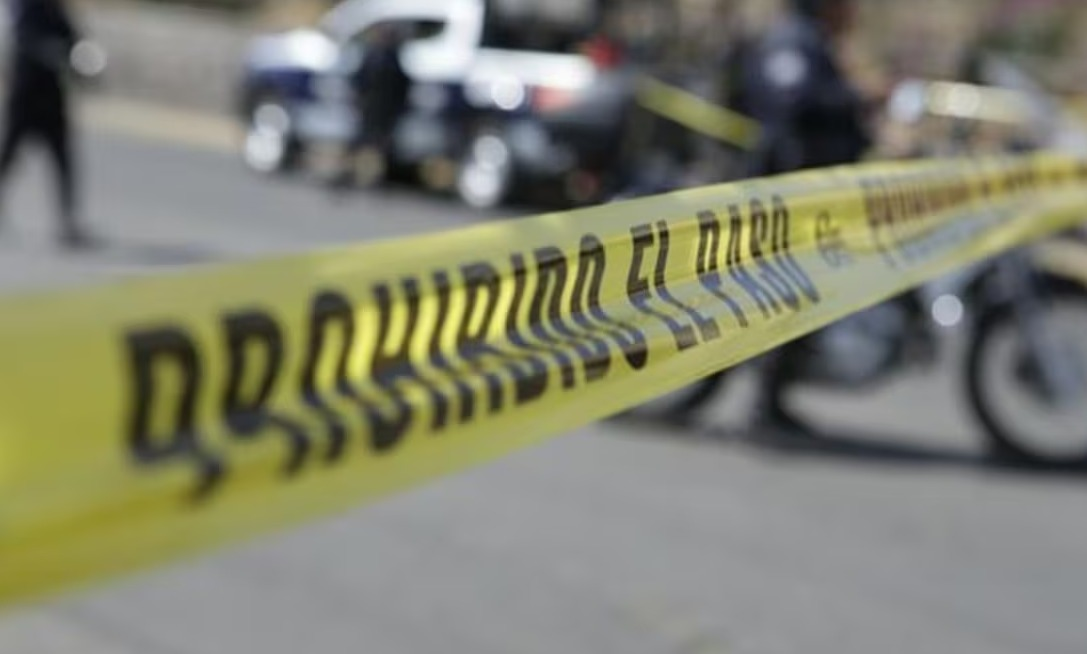 Hombres armados matan a balazos a un estadounidense en carretera de Sonora; Fiscalía estatal investiga los hechos