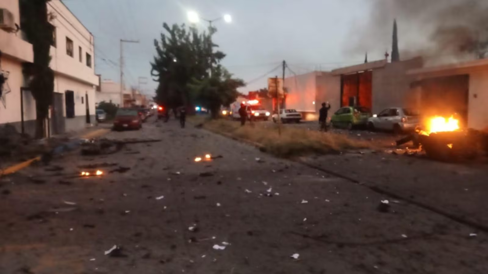 Violencia ‘arde’ en Guanajuato: Explota coche bomba en Acámbaro e incendian patrulla en Jerécuaro