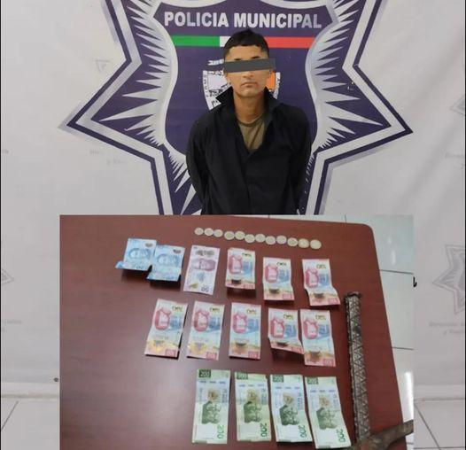 Detienen in fraganti a ladrón de miscelánea
