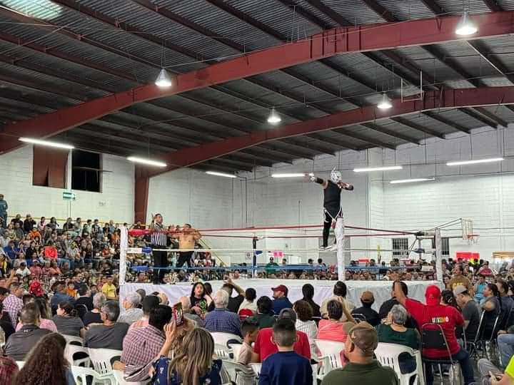 Regresa la lucha a San Juan de Sabinas