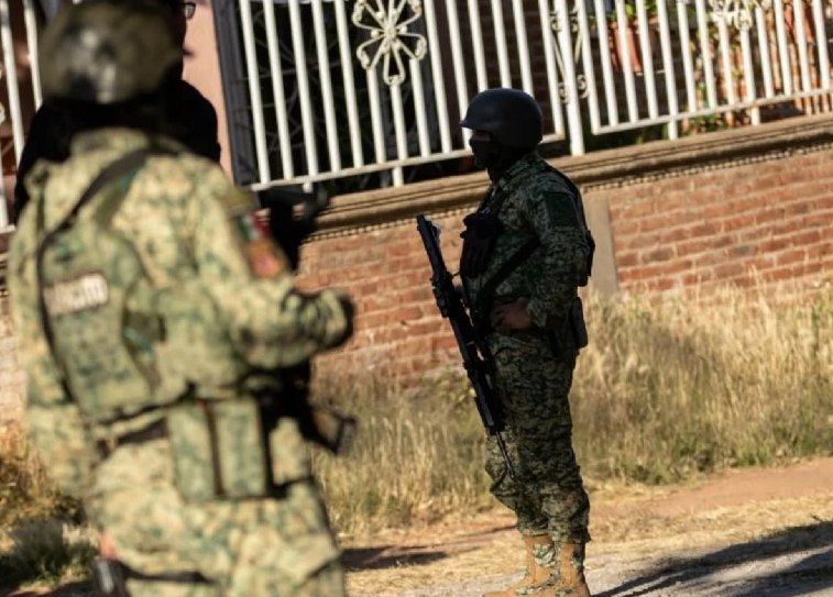 Comando armado roba contenedores de oro, plata y zinc a Minera Peñasquito