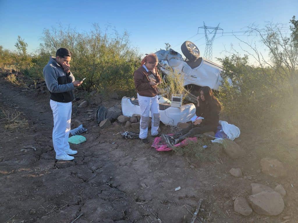 Vuelca enfermera en tramo Sabinas-El Sauz