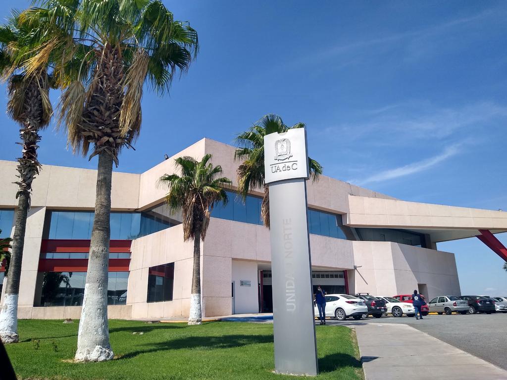Gestiona UA de C carrera de Medicina en Monclova