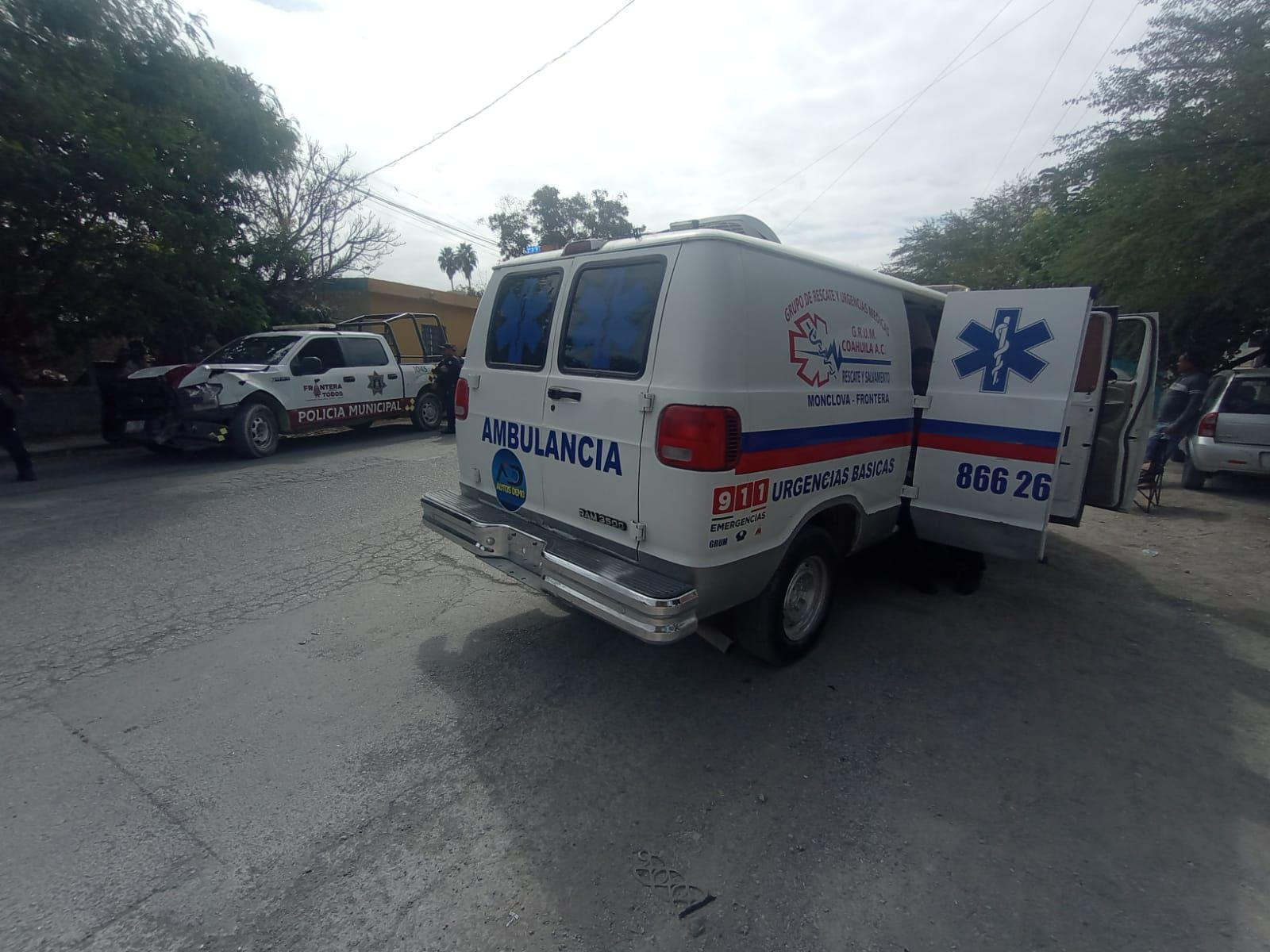 Se impacta patrulla contra camioneta