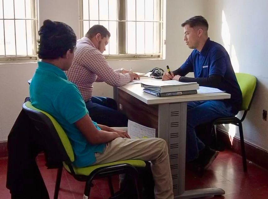Encuentran saltillenses trabajo en el Centro de Reclutamiento