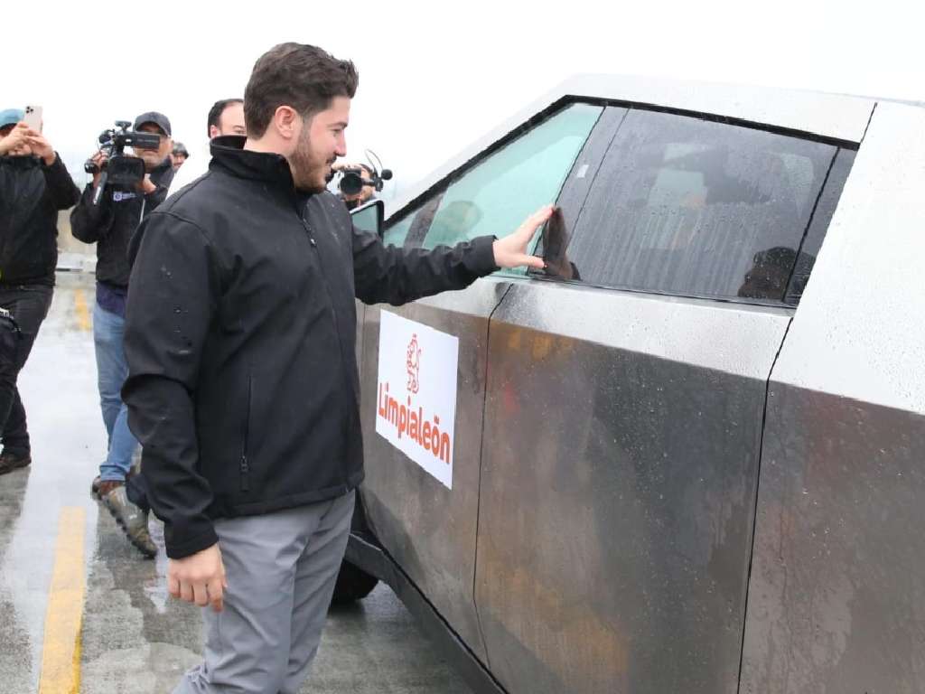 Tesla retira inversión en NL por problemas internos, no por aranceles: Ildefonso Guajardo