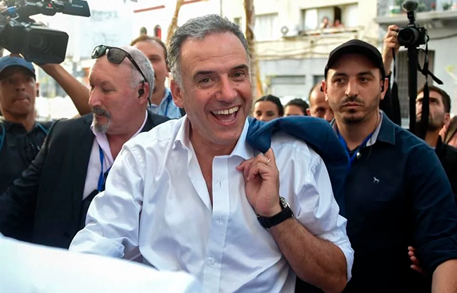 Regresa izquierda al poder en Uruguay con Yamandú Orsi