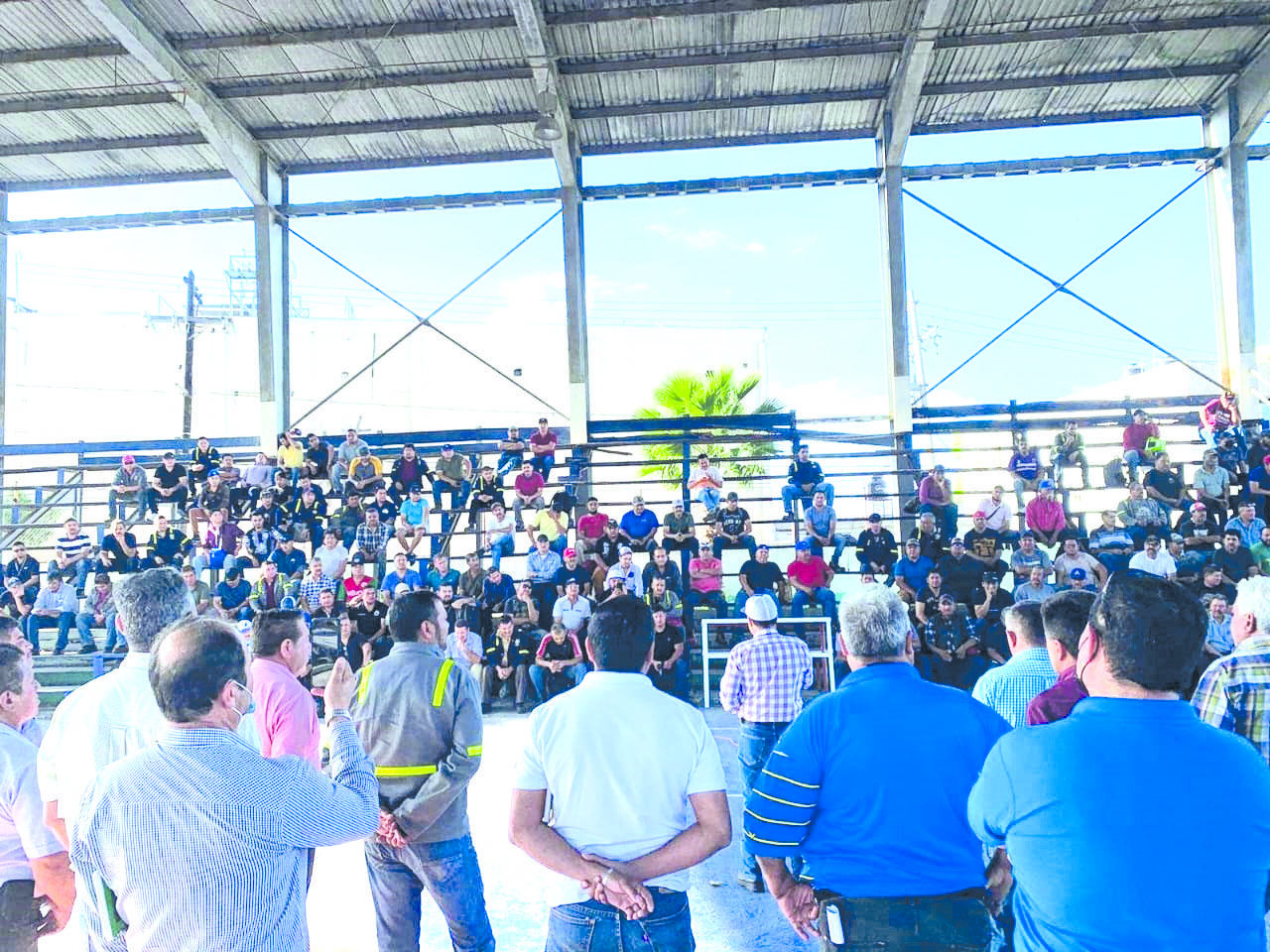 Piden tregua obreros ante IMSS e Infonavit