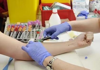 Alta demanda de pruebas de dengue