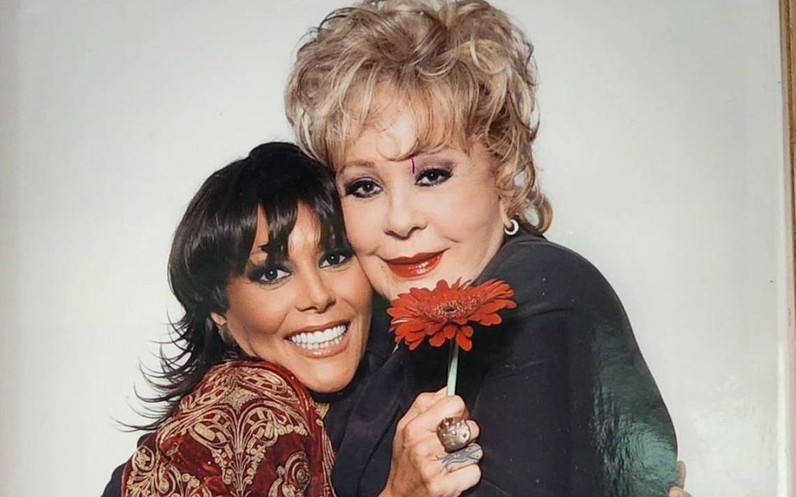 Silvia Pinal presentó un problema de salud hace unos días; «me sacó un sustote», dice Alejandra Guzmán
