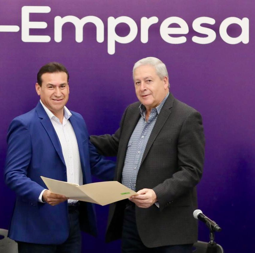Se formalizan transportistas; entregan concesiones ruta-empresa