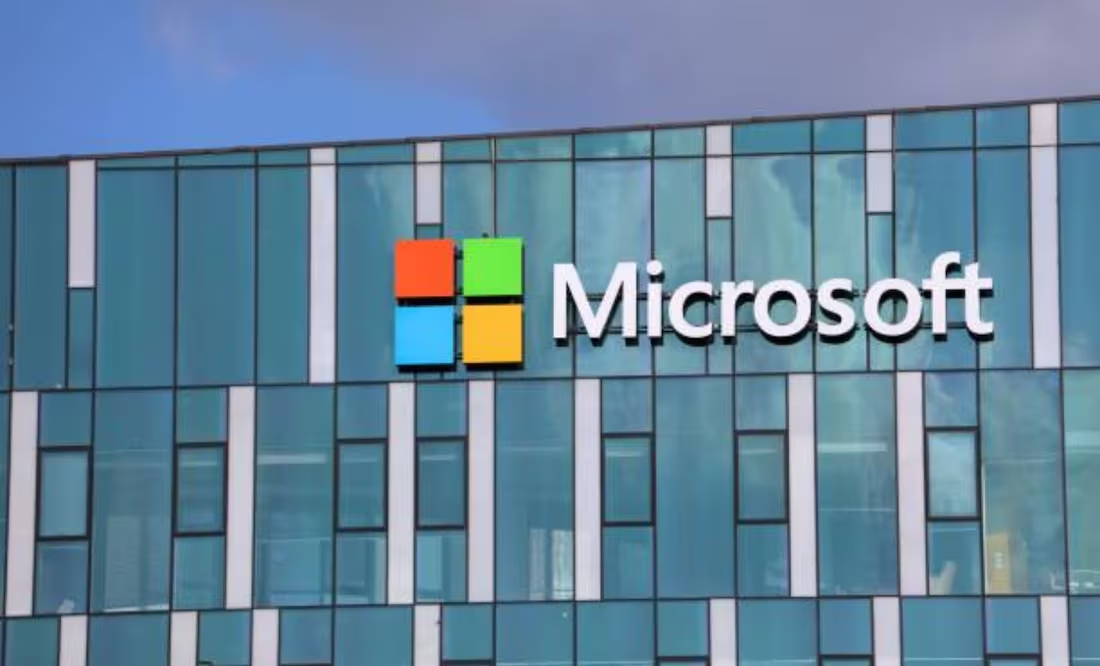 Reportan caída de Microsoft a nivel mundial; afecta Outlook, Teams y Exchange
