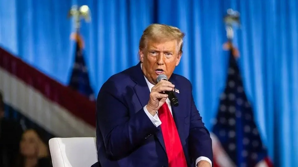 Trump califica de «muy productivo» el encuentro que sostuvo en su mansión en Florida con Trudeau